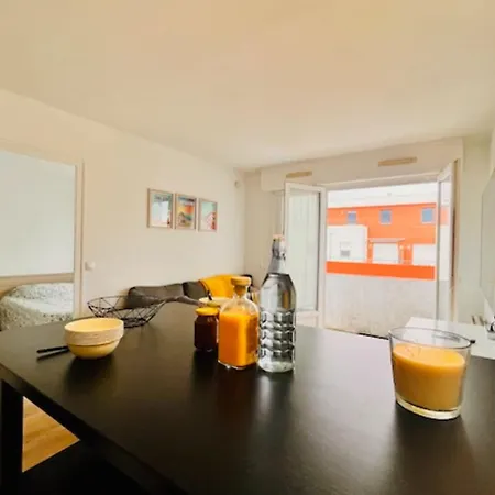 Bright In The Heart Of * La Rochelle (Charente-Maritime)