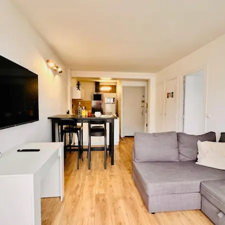 Bright In The Heart Of Apartment